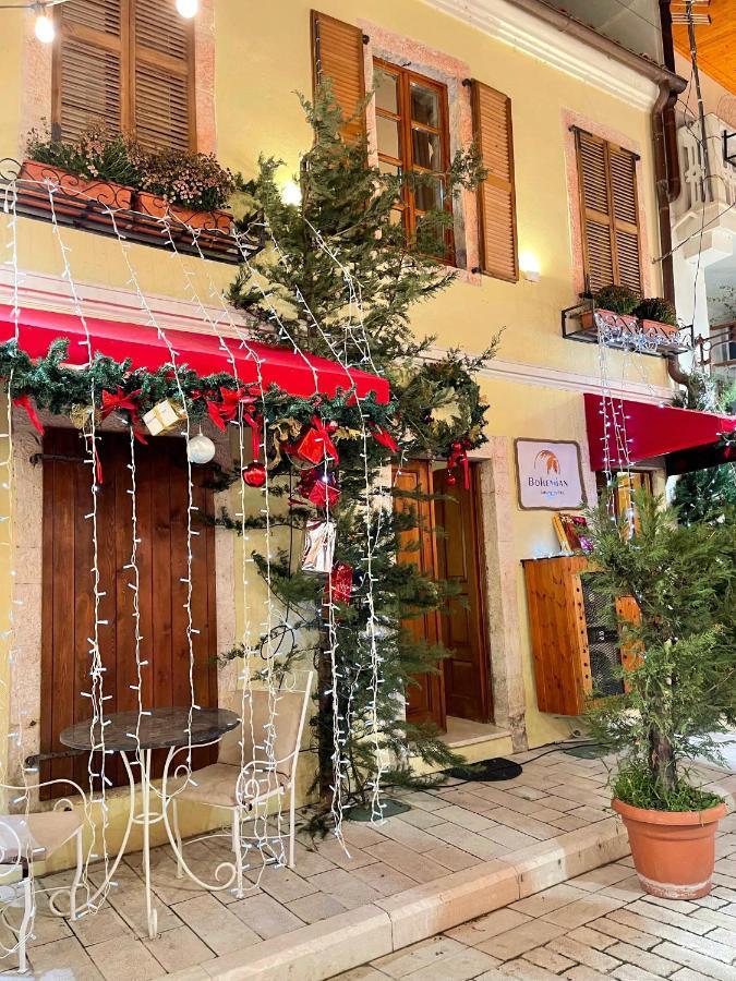 Bohemian Boutique Suites Vlorë Buitenkant foto